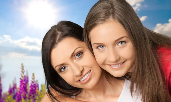 Mother, Teenager, Daughter. — Stock Photo, Image