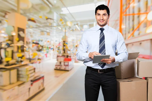 Empresas, comercio al por menor, trabajador . — Foto de Stock