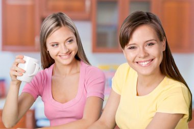 Konuşurken kadınlar, dostluk,.