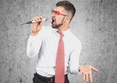 Konuşma, müzik, müzisyen.