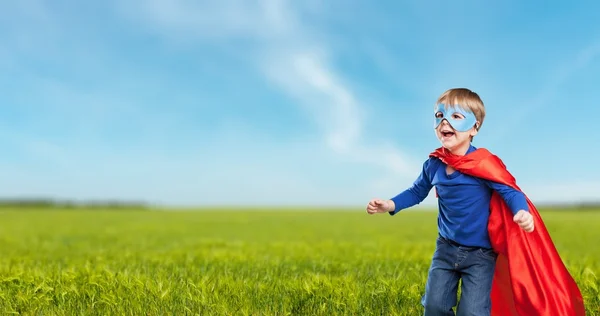 Niño, niño, superhéroe . — Foto de Stock