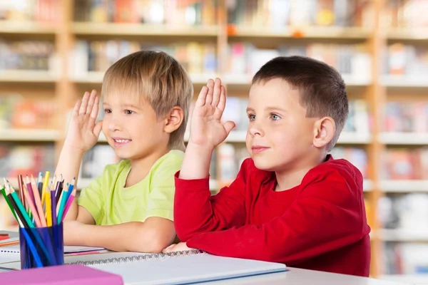 Schule, Kinder, Hände. — Stockfoto