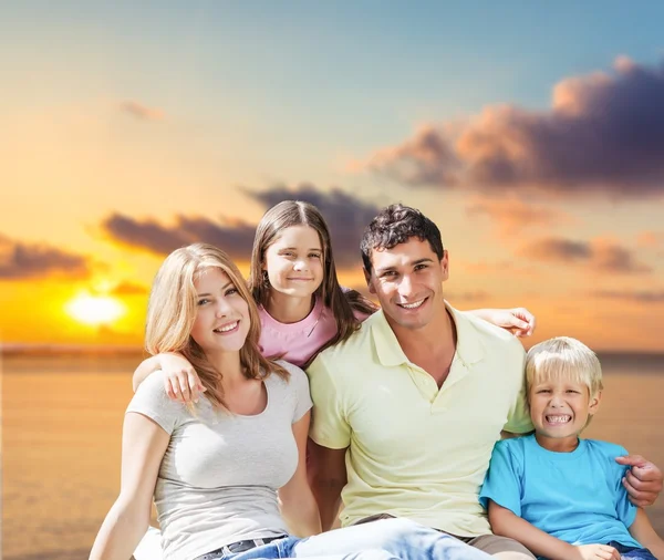 Familie, Haus, Wohnstruktur. — Stockfoto