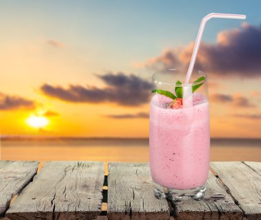 güler yüzlü, muzlu süt, ahududu.