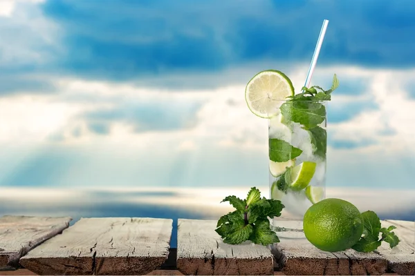 Cocktail, mojito, boisson . — Photo