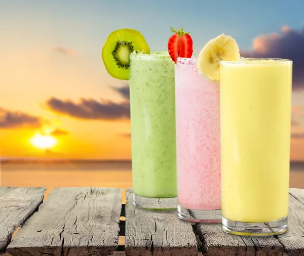 Smoothie, batido de leite, leite . — Fotografia de Stock