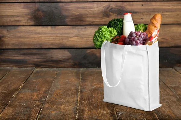 Tasche, Einkaufstasche, Lebensmittel. — Stockfoto