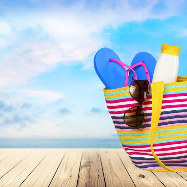 Urlaub, Sommer, Strandtasche. — Stockfoto