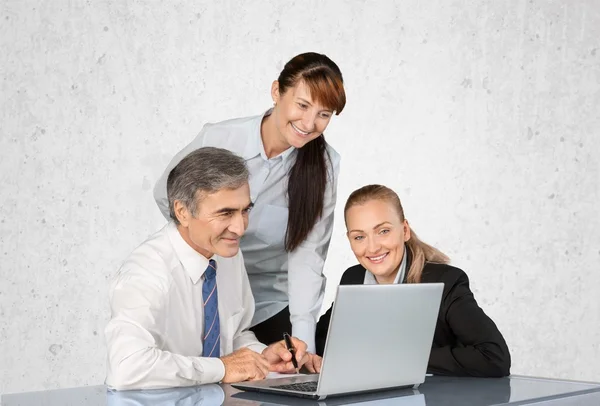 Wirtschaft, Computer, Menschen. — Stockfoto