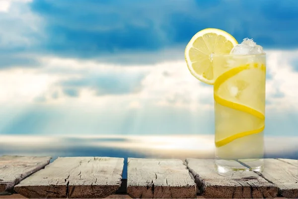 Limonada, refresco, bebida fria . — Fotografia de Stock