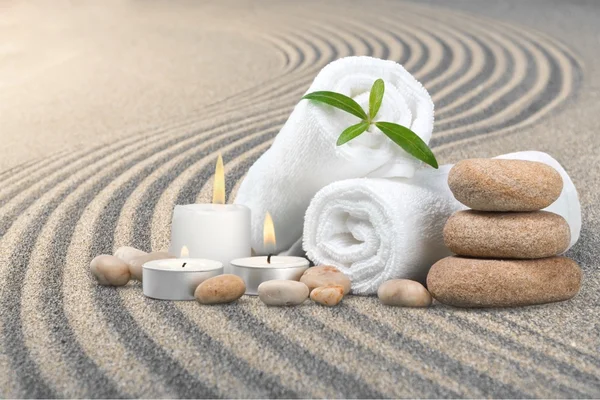 Spa Treatment, Towel, Candle. — Stock Photo, Image