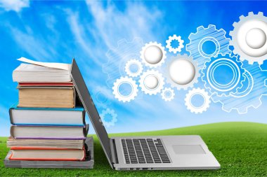 kitap, eğitim, laptop.