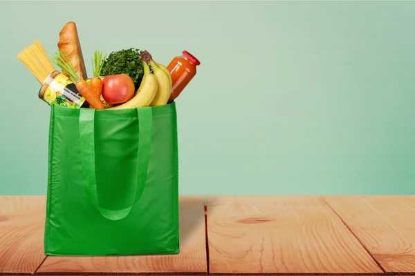 Tasche, Lebensmittel, Recycling. — Stockfoto