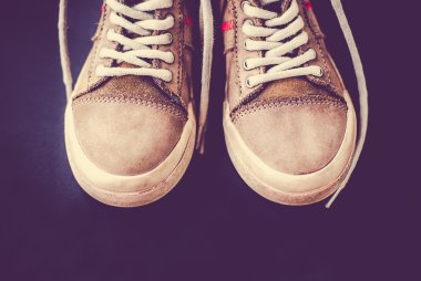 Deri ayakkabılar rahat tarzı bir colared arka planda