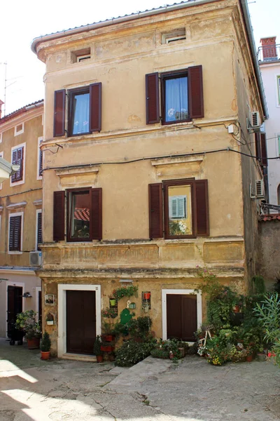 Lovran kasabası ayrıntıları ve simgeleri, Adriyatik kıyıları, Hırvatistan ve Avrupa