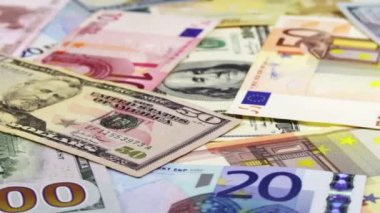 Dolar ve Euro banknot döndürmek