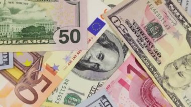 Dolar ve Euro banknot döndürmek