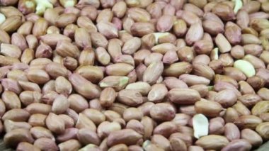 Kabuktaki Yerfıstığı Döndürür