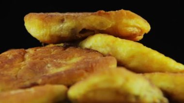 Tabakta Ev Yapımı Turtalar Dönüyor