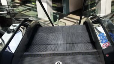 Yürüyen merdiven Asansör alışveriş merkezi