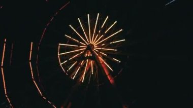 Dönme dolap ışıklar gece