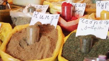 Gürcü ve oryantal baharatlar piyasada