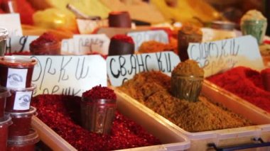 Gürcü ve oryantal baharatlar piyasada