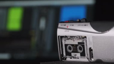 Taşınabilir Teyp Kayıtları Ses veya Röportajlar Bir Mini Kasette