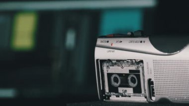 Taşınabilir Teyp Kayıtları Ses veya Röportajlar Bir Mini Kasette