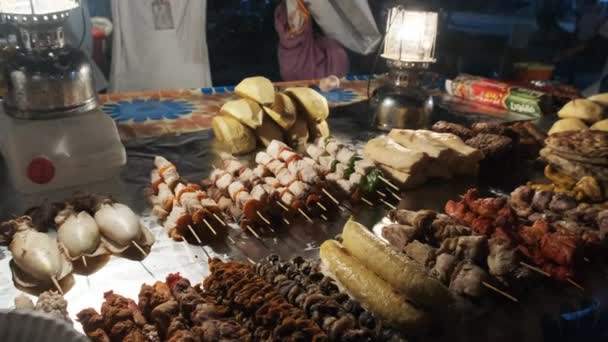 Forodhani Food Stalls, Traditional Zanzibar Food Market, Delicacies, Stone Town — Stock Video