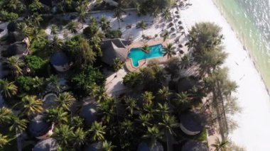 Hava manzaralı Afrika Tropikal Plaj Tatil Köyü, Thatched-Roof Otelleri, Havuzlar, Zanzibar