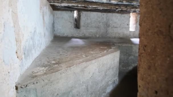 Slave Chamber near Former Slave Trade Market in Stone Town, Zanzibar, Dungeon — Stock Video