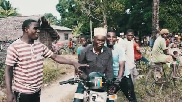 Cheerful African Young Men Having Fun in Local Village During Wedding, Zanzibar — Stock Video