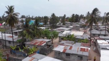 Hava Manzaralı Afrika Varoşları, Yerel Köy 'ün Kirli Evleri, Zanzibar, Nungwi