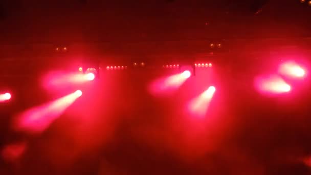 Podium Meerkleurige Verlichting, Lichtshow op het Concert, Verlichtingseffecten — Stockvideo