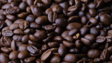 Kahve Fasulyeleri Yavaşça Döner