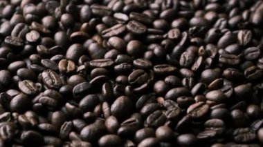 Kahve Fasulyeleri Yavaşça Döner