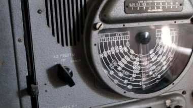Savaş Zamanı Denizaltı Analog Kontrol Panelinden Antik Radyo Alıcı Vericisi