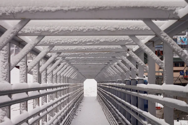 Karda, ahşap köprü