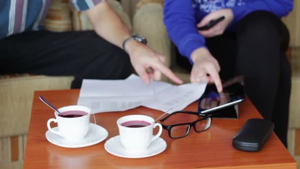 Pranzo di lavoro tra due persone . — Video Stock