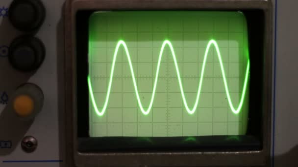 Úprava signálu osciloskopu — Stock video