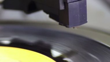 Spinning Vinil ile Pikap