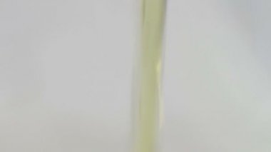 Bira cam 6'dökülür