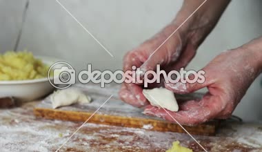 Kadın ev mutfak at köfte Sculpts