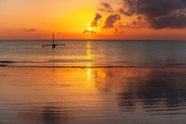 Mombasa, beach, sunrise, africa, sun, boat, kenya Sunrise over the Indian Ocean