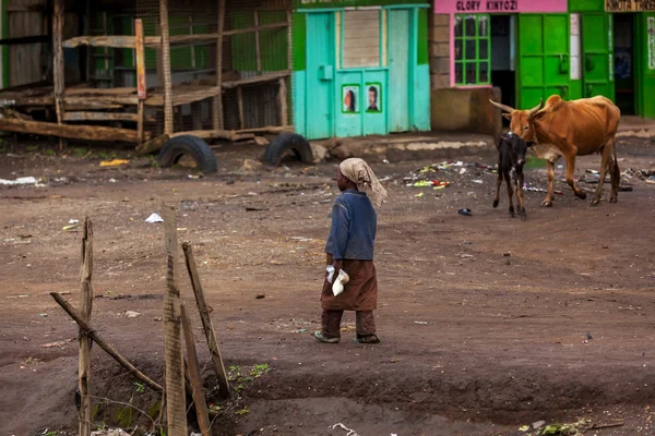 As pessoas no Quénia, os negros, a vida das pessoas em África — Fotografia de Stock