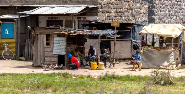 As pessoas no Quénia, os negros, a vida das pessoas em África — Fotografia de Stock