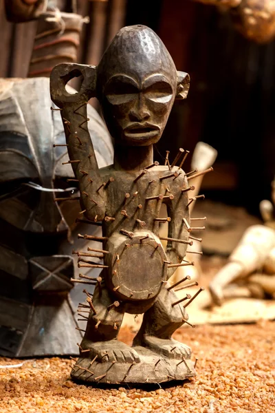 sculptures, paintings Kenya, African masks, masks for ceremonies