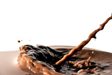 Çikolata sıvı sıçrama, boşaltma akışı jet çikolata, kakao, üzerinde beyaz izole 