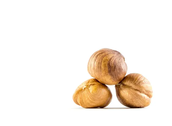 Hazelnuts, hazelnut closeup macro  isolated on a white background — Stock Photo, Image